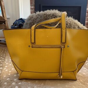 Elegant Yellow Leather Shoulder Bag